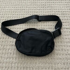 Lululemon Fanny pack cross body